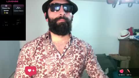 ona nisme online show from March 3, 6:55 pm