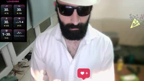 ona nisme online show from November 16, 5:29 pm