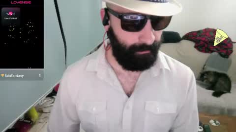 Snapshot of ona_nisme chatting on June 19, 1:43 am ona nisme online show from June 19, 1:43 am