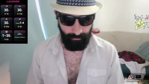 Snapshot of ona_nisme chatting on July 4, 5:02 am ona nisme online show from July 4, 5:02 am