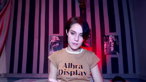 onaloon online show from November 21, 2:43 am