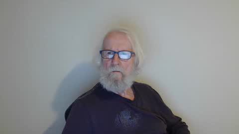 Somewhere over the rainbow online show from January 20, 9:01 pm