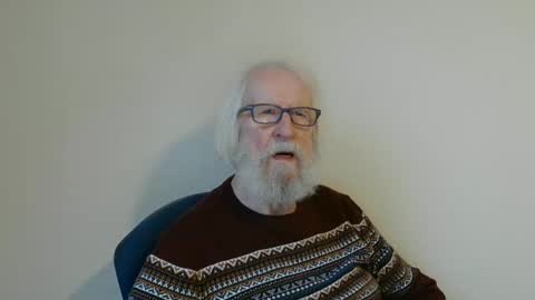 Somewhere over the rainbow online show from February 3, 8:02 am