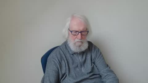 Somewhere over the rainbow online show from February 13, 1:37 pm