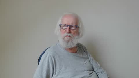 Somewhere over the rainbow online show from February 18, 1:22 pm