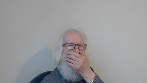 Somewhere over the rainbow online show from December 16, 8:30 am