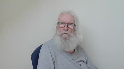 Somewhere over the rainbow online show from March 2, 2:24 pm