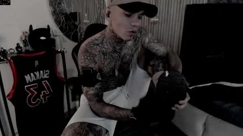     ... online show from April 22, 7:04 pm