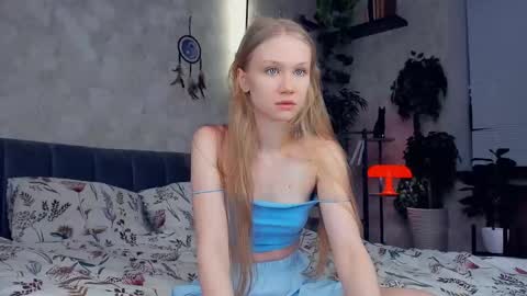 Ana online show from March 2, 7:23 pm