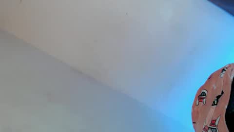 Snapshot of one_sweet_day18 chatting on February 13, 5:05 am jessy online show from February 13, 5:05 am