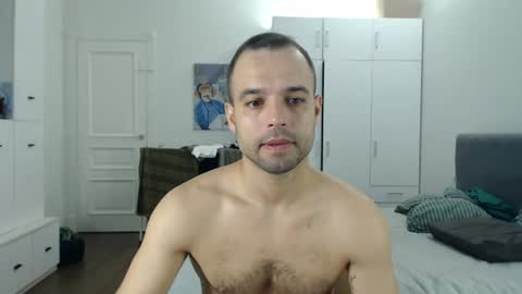 onebestlover online show from July 24, 8:12 am