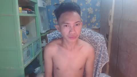 Snapshot of onebigloadxxx chatting on December 3, 11:02 pm Wyn Will serve you and be your slave online show from December 3, 11:02 pm