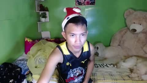 Snapshot of onebigloadxxx chatting on December 11, 7:31 am Wyn Will serve you and be your slave online show from December 11, 7:31 am