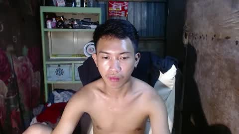 Snapshot of onebigloadxxx chatting on January 22, 7:13 pm Wyn Will serve you and be your slave online show from January 22, 7:13 pm