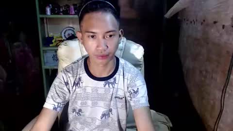 Snapshot of onebigloadxxx chatting on January 29, 12:02 pm Wyn Will serve you and be your slave online show from January 29, 12:02 pm