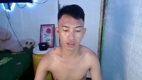 Snapshot of onebigloadxxx chatting on March 11, 7:58 am Wyn Will serve you and be your slave online show from March 11, 7:58 am