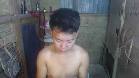 Snapshot of onebigloadxxx chatting on September 15, 1:49 am Wyn Will serve you and be your slave online show from September 15, 1:49 am