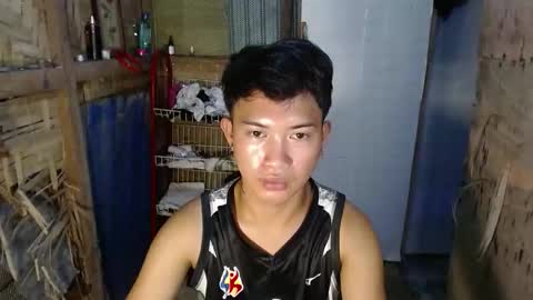 Snapshot of onebigloadxxx chatting on September 23, 2:14 am Wyn Will serve you and be your slave online show from September 23, 2:14 am