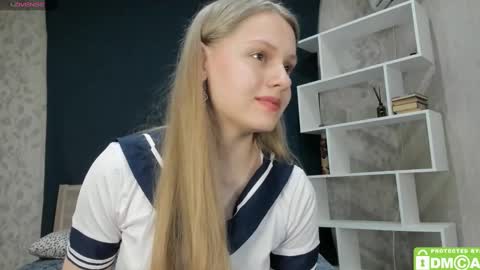 Snapshot of onelovelyalice chatting on January 22, 5:49 pm onelovelyalice online show from January 22, 5:49 pm