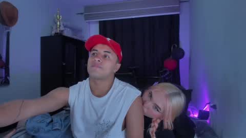 Snapshot of onemore_cum chatting on February 28, 3:48 am YIN MIGUEL online show from February 28, 3:48 am