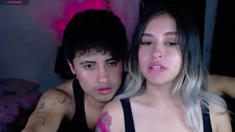 Snapshot of onemore_cum chatting on December 16, 3:55 am YIN MIGUEL online show from December 16, 3:55 am