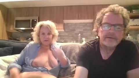 Snapshot of oneoften1000 chatting on January 10, 4:33 am couple mature milf bigboobs curvy mommydaddy online show from January 10, 4:33 am