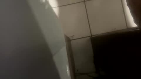 onesmallweenie online show from February 25, 9:19 am