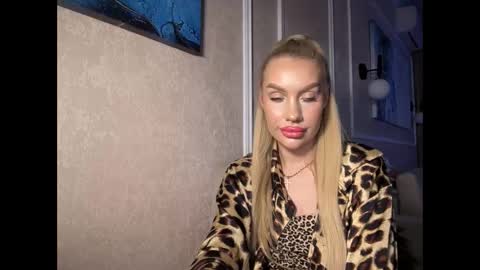 onesweet_baby online show from January 21, 11:34 pm
