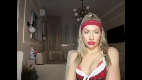 onesweet_baby online show from January 29, 4:05 am