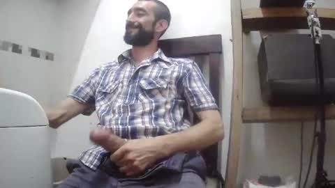 Snapshot of onfirebigman chatting on January 3, 12:33 am Giorgeo Armani online show from January 3, 12:33 am