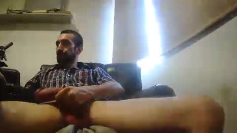 Snapshot of onfirebigman chatting on February 25, 10:39 pm Giorgeo Armani online show from February 25, 10:39 pm