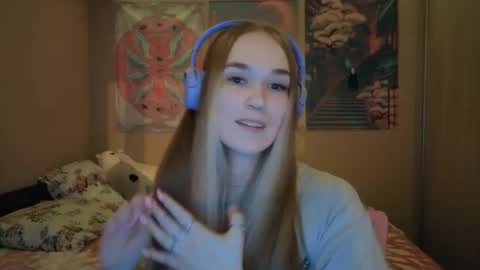 Elizabeth online show from March 21, 2:53 pm