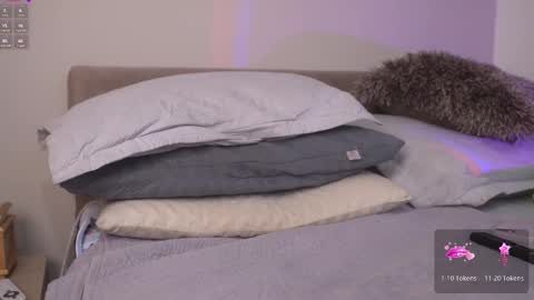 Snapshot of onikumax chatting on September 13, 1:05 am Sttephany online show from September 13, 1:05 am