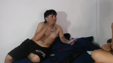 onixandghosty online show from April 20, 7:04 pm