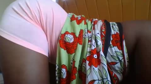 Ella online show from January 8, 2:25 pm