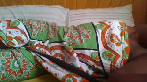 Ella online show from January 26, 2:19 pm