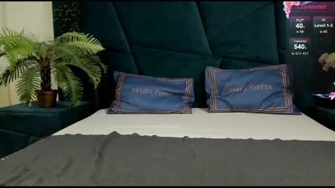 Erick  online show from February 25, 12:03 am