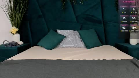 Erick  online show from September 17, 6:37 am