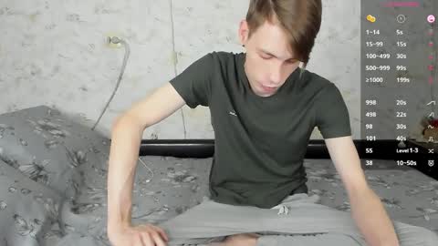 Erick  online show from April 4, 4:04 pm