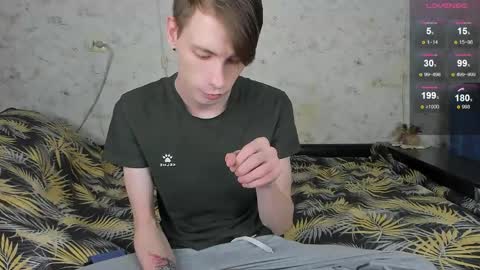 Erick  online show from April 21, 7:47 am