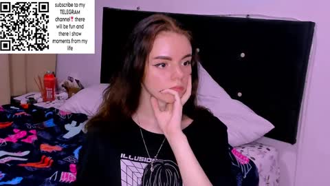 Snapshot of only_sarah1 chatting on December 3, 2:14 am only_sarah1 online show from December 3, 2:14 am