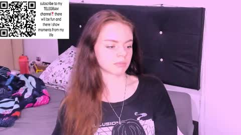 Snapshot of only_sarah1 chatting on December 27, 10:59 pm only_sarah1 online show from December 27, 10:59 pm