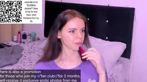 Snapshot of only_sarah1 chatting on January 7, 12:45 am only_sarah1 online show from January 7, 12:45 am