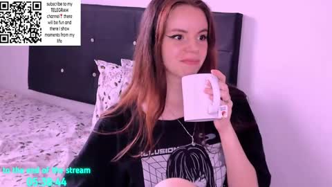 Snapshot of only_sarah1 chatting on February 17, 8:36 pm only_sarah1 online show from February 17, 8:36 pm