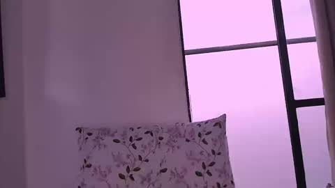 Snapshot of only_sarah1 chatting on September 23, 10:57 pm only_sarah1 online show from September 23, 10:57 pm