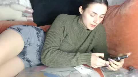 Amalia online show from February 11, 6:13 pm