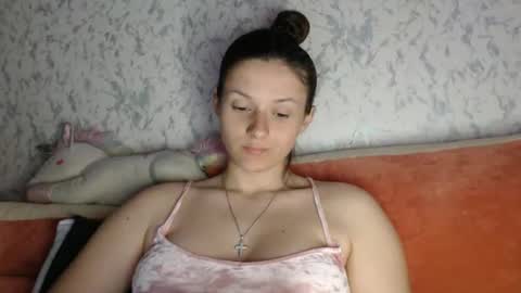 Amalia online show from April 22, 6:09 pm