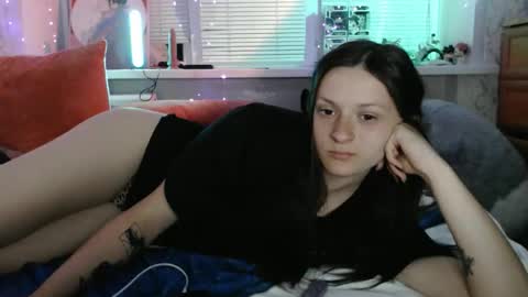 Snapshot of only_ubutterfly chatting on May 4, 6:59 pm Amalia online show from May 4, 6:59 pm