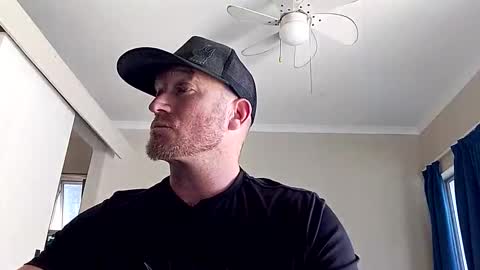 Snapshot of only_you754944 chatting on October 7, 7:38 am For me to know online show from October 7, 7:38 am