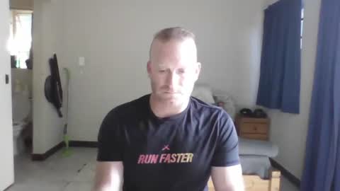 Snapshot of only_you754944 chatting on November 4, 4:11 am For me to know online show from November 4, 4:11 am